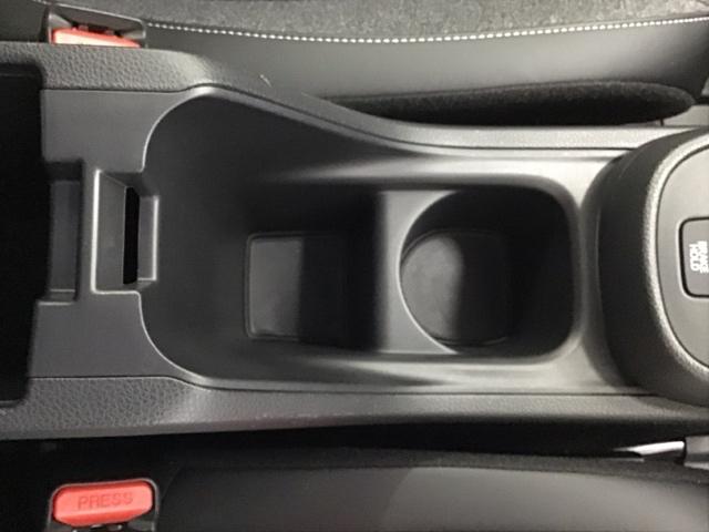 フィット ｅ：ＨＥＶホーム　ドラレコ　ナビ　Ｒカメラ　ブルートゥース　前後ブレーキサポート　アラウンドビューモニター　盗難防止　クリアランスソナー　ＥＣＯモード　スマートキー　ＬＥＤヘッドライト　オートクルーズ　オートライト（64枚目）