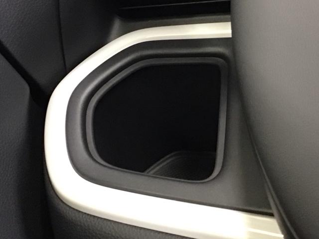 フィット ｅ：ＨＥＶホーム　ドラレコ　ナビ　Ｒカメラ　ブルートゥース　前後ブレーキサポート　アラウンドビューモニター　盗難防止　クリアランスソナー　ＥＣＯモード　スマートキー　ＬＥＤヘッドライト　オートクルーズ　オートライト（68枚目）