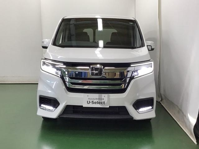 ステップワゴンスパーダ スパーダホンダセンシング　ナビ　Ｒカメラ　後席モニタ　ブルートゥース　両パワースライドドア　定期点検記録簿　地デジフルセグＴＶ　ＥＴＣ付　ＬＥＤヘットライト　スマ－トキ－　ＡＢＳ　パワーウィンドウ　後カメラ　ＶＳＡ　三列シート（6枚目）