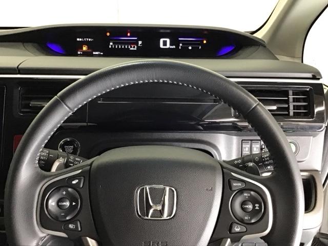 ステップワゴンスパーダ スパーダホンダセンシング　ナビ　Ｒカメラ　後席モニタ　ブルートゥース　両パワースライドドア　定期点検記録簿　地デジフルセグＴＶ　ＥＴＣ付　ＬＥＤヘットライト　スマ－トキ－　ＡＢＳ　パワーウィンドウ　後カメラ　ＶＳＡ　三列シート（22枚目）