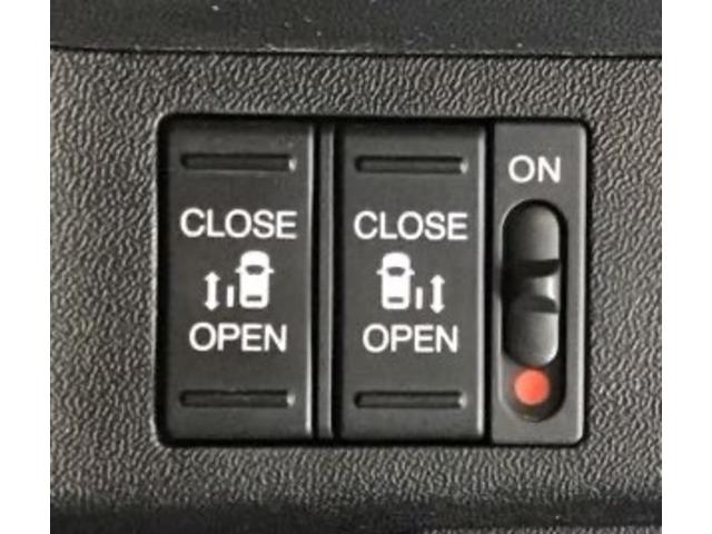 ステップワゴンスパーダ スパーダホンダセンシング　ナビ　Ｒカメラ　後席モニタ　ブルートゥース　両パワースライドドア　定期点検記録簿　地デジフルセグＴＶ　ＥＴＣ付　ＬＥＤヘットライト　スマ－トキ－　ＡＢＳ　パワーウィンドウ　後カメラ　ＶＳＡ　三列シート（26枚目）
