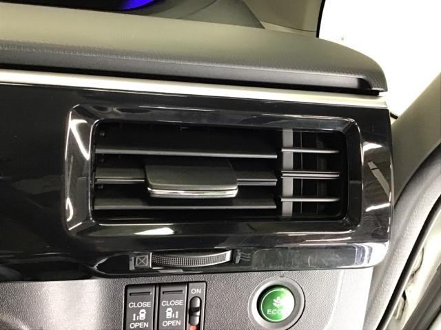 ステップワゴンスパーダ スパーダホンダセンシング　ナビ　Ｒカメラ　後席モニタ　ブルートゥース　両パワースライドドア　定期点検記録簿　地デジフルセグＴＶ　ＥＴＣ付　ＬＥＤヘットライト　スマ－トキ－　ＡＢＳ　パワーウィンドウ　後カメラ　ＶＳＡ　三列シート（56枚目）