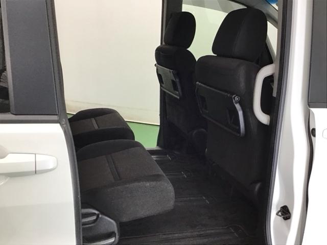 ステップワゴンスパーダ スパーダホンダセンシング　ナビ　Ｒカメラ　後席モニタ　ブルートゥース　両パワースライドドア　定期点検記録簿　地デジフルセグＴＶ　ＥＴＣ付　ＬＥＤヘットライト　スマ－トキ－　ＡＢＳ　パワーウィンドウ　後カメラ　ＶＳＡ　三列シート（76枚目）