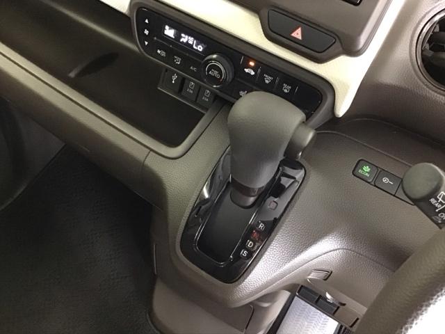 Ｎ－ＢＯＸ Ｌ　Ｒカメラ　ワンセグ　ＣＤ　パワーウインド　衝突被害軽減Ｂ　インテリキー　ＥＳＣ　ベンチシ－ト　前席シートヒーター　ＬＥＤ　バックカメラ　クルコン　フルオートエアコン　キーレスエントリー　記録簿　ＰＳ（15枚目）