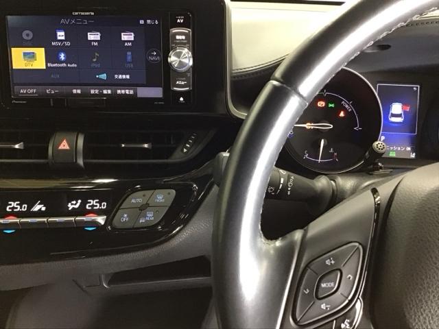 Ｃ－ＨＲ ＳＬＥＤエディション　ナビ　Ｒカメラ　ブルートゥース　フルセグ　助手席エアバッグ　定期点検記録簿　地デジＴＶ　ＥＴＣ付き　クルコン　アイドリングストップ　ＬＥＤヘットライト　ＤＶＤ　イモビライザー　オートエアコン　キーレス（3枚目）