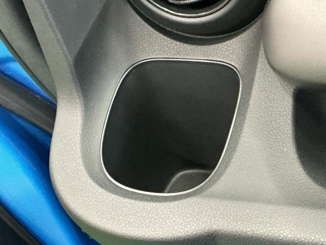 フィット Ｇ　ナビ　Ｒカメラ　ＣＤ　ＳＤ　ワンセグ　運転席助手席エアバッグ　Ｂモニター　１セグＴＶ　キーレスリモコン　盗難防止システム　エアコン　パワーウィンドウ　定期点検記録簿　パワステ　運転席エアバッグ（14枚目）