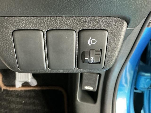 フィット Ｇ　ナビ　Ｒカメラ　ＣＤ　ＳＤ　ワンセグ　運転席助手席エアバッグ　Ｂモニター　１セグＴＶ　キーレスリモコン　盗難防止システム　エアコン　パワーウィンドウ　定期点検記録簿　パワステ　運転席エアバッグ（42枚目）