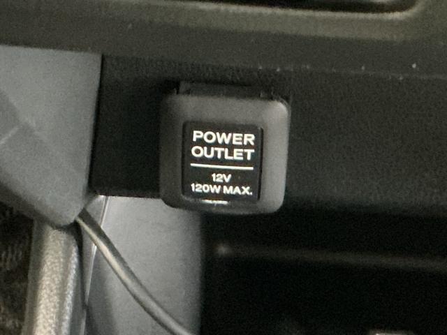 フィット Ｇ　ナビ　Ｒカメラ　ＣＤ　ＳＤ　ワンセグ　運転席助手席エアバッグ　Ｂモニター　１セグＴＶ　キーレスリモコン　盗難防止システム　エアコン　パワーウィンドウ　定期点検記録簿　パワステ　運転席エアバッグ（54枚目）