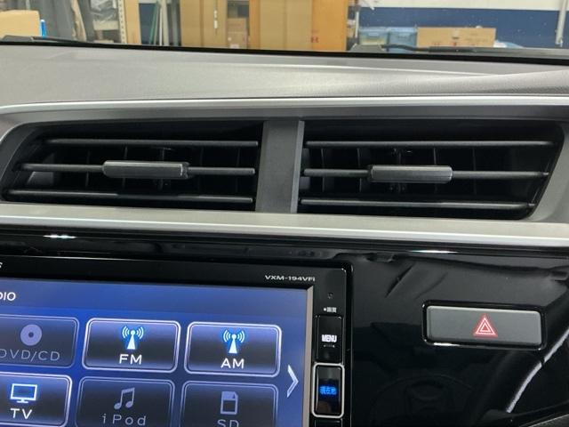フィットハイブリッド Ｌホンダセンシング　ドラレコ　ナビ　Ｒカメラ　ブルートゥース　軽減ブレーキ　ＬＥＤ　サイドＳＲＳ　横滑り防止　ドライブレコーダー　フルセグテレビ　記録簿　パワーステアリング　盗難防止装置　オートクルーズ　ＥＴＣ車載器（65枚目）