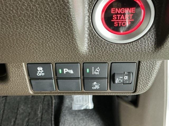 Ｎ－ＷＧＮ Ｌホンダセンシング　ナビ　Ｒカメラ　ブルートゥース　フルセグ　ＥＴＣ装備　Ｂモニタ　誤発進抑制　シートヒータ　オートライト　ＤＶＤ　横滑り防止機能　ＵＳＢポート　パーキングセンサー　セキュリティアラーム　キーフリー（29枚目）