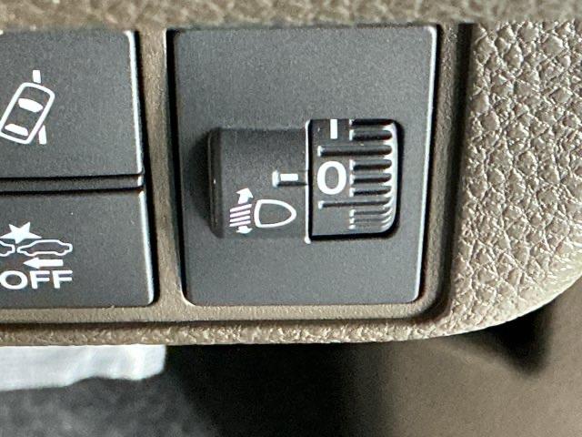 Ｎ－ＷＧＮ Ｌホンダセンシング　ナビ　Ｒカメラ　ブルートゥース　フルセグ　ＥＴＣ装備　Ｂモニタ　誤発進抑制　シートヒータ　オートライト　ＤＶＤ　横滑り防止機能　ＵＳＢポート　パーキングセンサー　セキュリティアラーム　キーフリー（56枚目）
