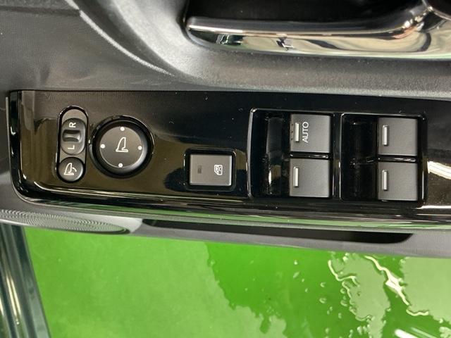 Ｎ－ＯＮＥ プレミアム　ドラレコ　ナビ　Ｒカメラ　ブルートゥース　衝突軽減　ＥＳＣ　コーナーセンサー　ＬＥＤ　シ－トヒ－タ－　バックカメラ　カーテンエアバック　スマートキー　ＡＡＣ　クルーズコントロール　ＥＴＣ　ＡＢＳ（49枚目）