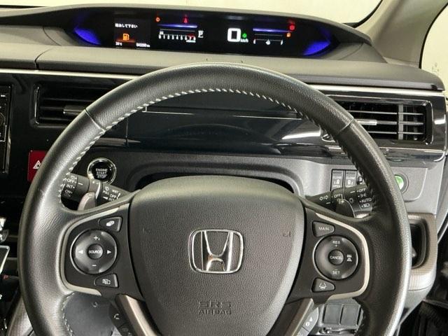 ステップワゴンスパーダ スパーダホンダセンシング　ディスプレイオーディオ　Ｒカメラ　ＴＶ　盗難防止　助手席エアバッグ　Ｗパワスラ　記録簿有　ＬＥＤライト　横滑り防止システム　オートエアコン　リアカメラ　ＵＳＢ　三列シート　アイドリングＳ　ＥＴＣ付（21枚目）