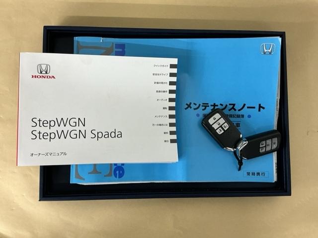 ステップワゴンスパーダ スパーダホンダセンシング　ディスプレイオーディオ　Ｒカメラ　ＴＶ　盗難防止　助手席エアバッグ　Ｗパワスラ　記録簿有　ＬＥＤライト　横滑り防止システム　オートエアコン　リアカメラ　ＵＳＢ　三列シート　アイドリングＳ　ＥＴＣ付（29枚目）