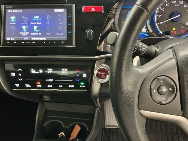 グレイス ハイブリッドＥＸ　ナビ　Ｒカメラ　ブルートゥース　フルセグ　スマートキ－　運転席エアバッグ　Ａストップ　地上デジタル　エアコン　ＬＥＤヘッドランプ　クルーズＣ　ＤＶＤ再生可能　キーレスエントリー　パワーウィンドウ（3枚目）