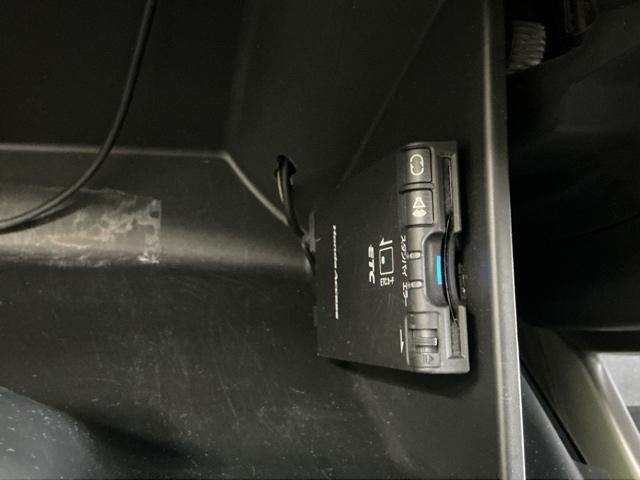 グレイス ハイブリッドＥＸ　ナビ　Ｒカメラ　ブルートゥース　フルセグ　スマートキ－　運転席エアバッグ　Ａストップ　地上デジタル　エアコン　ＬＥＤヘッドランプ　クルーズＣ　ＤＶＤ再生可能　キーレスエントリー　パワーウィンドウ（13枚目）