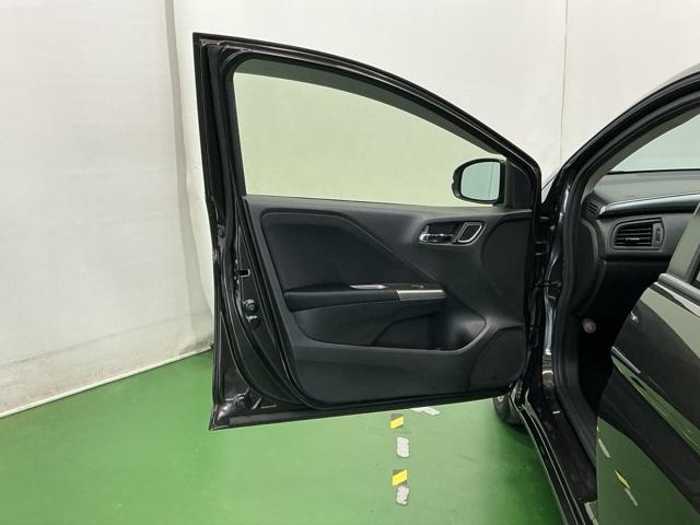 グレイス ハイブリッドＥＸ　ナビ　Ｒカメラ　ブルートゥース　フルセグ　スマートキ－　運転席エアバッグ　Ａストップ　地上デジタル　エアコン　ＬＥＤヘッドランプ　クルーズＣ　ＤＶＤ再生可能　キーレスエントリー　パワーウィンドウ（44枚目）