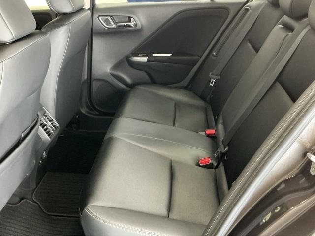 グレイス ハイブリッドＥＸ　ナビ　Ｒカメラ　ブルートゥース　フルセグ　スマートキ－　運転席エアバッグ　Ａストップ　地上デジタル　エアコン　ＬＥＤヘッドランプ　クルーズＣ　ＤＶＤ再生可能　キーレスエントリー　パワーウィンドウ（46枚目）