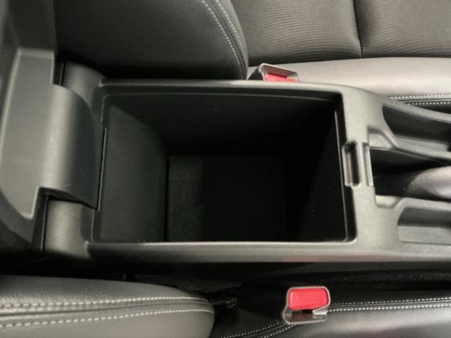 グレイス ハイブリッドＥＸ　ナビ　Ｒカメラ　ブルートゥース　フルセグ　スマートキ－　運転席エアバッグ　Ａストップ　地上デジタル　エアコン　ＬＥＤヘッドランプ　クルーズＣ　ＤＶＤ再生可能　キーレスエントリー　パワーウィンドウ（52枚目）