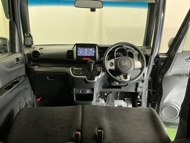 Ｎ－ＢＯＸ Ｇ・Ｌパッケージ　ナビ　Ｒカメラ　ブルートゥース　フルセグ　Ｉ－ＳＴＯＰ　ベンチ席　メンテナンスノート　カラーバックモニター　全席ＰＷ　イモビライザー　地ＴＶ　ＡＡＣ　横滑り防止　スマートキー　ＤＶＤ再生　ＡＢＳ（2枚目）
