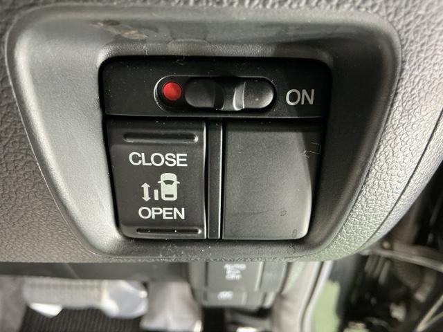Ｎ－ＢＯＸ Ｇ・Ｌパッケージ　ナビ　Ｒカメラ　ブルートゥース　フルセグ　Ｉ－ＳＴＯＰ　ベンチ席　メンテナンスノート　カラーバックモニター　全席ＰＷ　イモビライザー　地ＴＶ　ＡＡＣ　横滑り防止　スマートキー　ＤＶＤ再生　ＡＢＳ（21枚目）