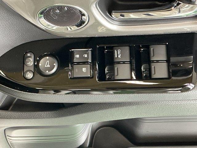Ｎ－ＢＯＸカスタム Ｌターボスタイル＋ブラック　ドラレコ　ナビ　Ｒカメラ　ブルートゥース　ベンチＳ　ターボエンジン　コーナーセンサ　スマ－トキ－　エアバック　横滑り防止機能　サイドカーテンエアバック　Ｄレコ　ＵＳＢ接続　クルーズコントロール　地デジ（62枚目）