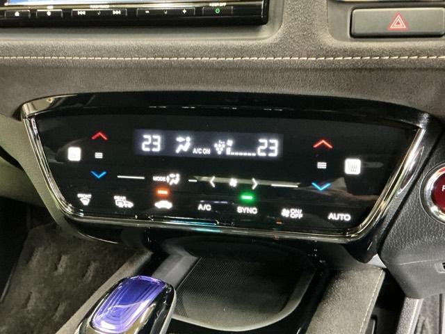 ヴェゼル ハイブリッドＲＳ・ホンダセンシング　ナビ　Ｒカメラ　ブルートゥース　フルセグ　ＥＴＣ付　定期点検記録簿　サイドＳＲＳ　フルオートエアコン　ＵＳＢ接続　両席エアバック　スマキー　オートクルーズコントロール　衝突軽減ブレーキシステム　イモビ（15枚目）