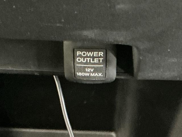 フリードハイブリッド ジャストセレクション　ナビ　Ｒカメラ　ブルートゥース　フルセグ　セキュリティー　横滑り防止機能　記録簿　地デジ　エアバック　ＤＶＤ再生可能　キーレスエントリー　ＰＳ　ＥＴＣ　３列　サイドカーテンエアバック　ＡＢＳ（67枚目）