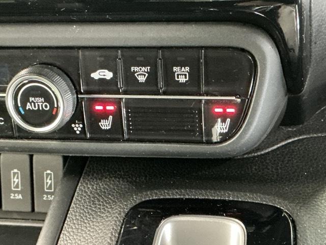 Ｎ－ＢＯＸカスタム Ｌ　ナビ　Ｒカメラ　ブルートゥース　フルセグ　Ｐソナー　サイドエアバッグ　Ａストップ　シートヒータ　ベンチシート　点検記録簿　キーフリーシステム　ＬＥＤライト　リアカメ　クルーズコントロール　ＡＣ　ＵＳＢ（13枚目）