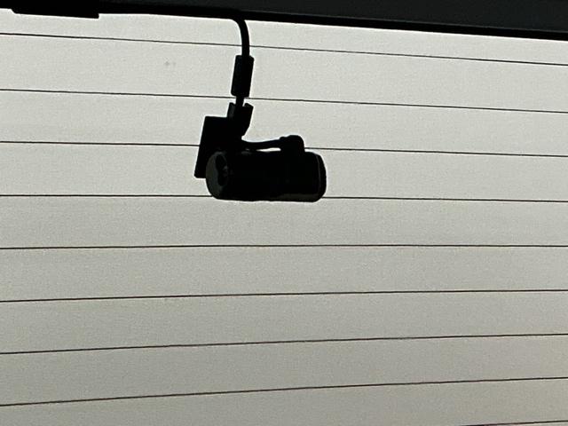 フリードハイブリッド ハイブリッド・モデューロX ドラレコ ナビ Rカメラ 後席モニター アイドリングストップ オートエアコン DVD スマ-トキ- クルコン LEDヘッドライト リアカメラ 衝突被害軽減システム VSA ETC フルセグTV USB(15枚目)