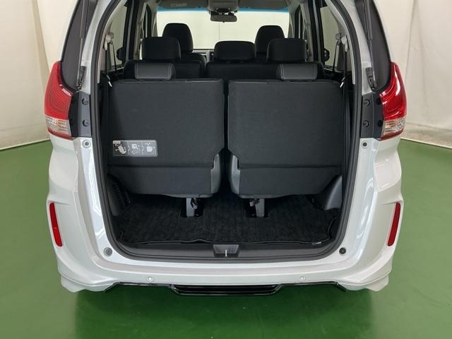 フリードハイブリッド ハイブリッド・モデューロX ドラレコ ナビ Rカメラ 後席モニター アイドリングストップ オートエアコン DVD スマ-トキ- クルコン LEDヘッドライト リアカメラ 衝突被害軽減システム VSA ETC フルセグTV USB(32枚目)