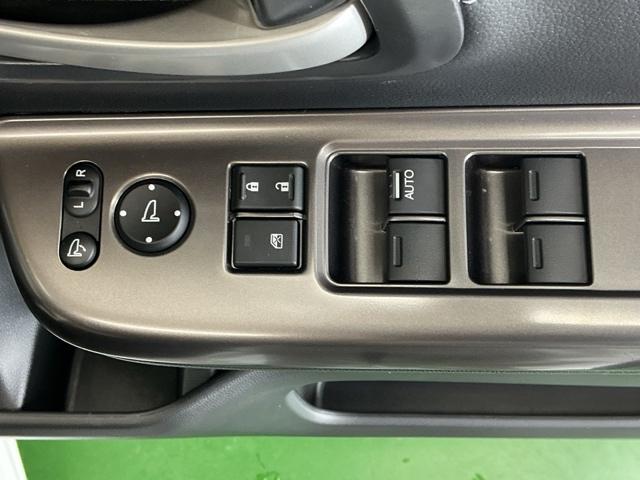 フリードハイブリッド ハイブリッド・モデューロX ドラレコ ナビ Rカメラ 後席モニター アイドリングストップ オートエアコン DVD スマ-トキ- クルコン LEDヘッドライト リアカメラ 衝突被害軽減システム VSA ETC フルセグTV USB(73枚目)