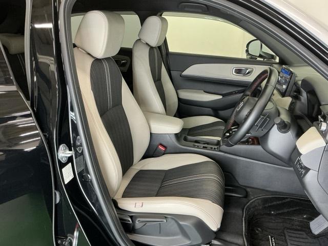 ヴェゼル e:HEVPLaY ナビ Rカメラ ブルートゥース フルセグ 衝突被害軽減ブレーキ カーテンエアバッグ 盗難防止装置 アイドルストップ Pセンサー ABS ESC フルオートエアコン リアカメラ シートヒータ エアバッグ(26枚目)