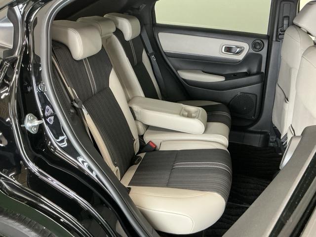 ヴェゼル e:HEVPLaY ナビ Rカメラ ブルートゥース フルセグ 衝突被害軽減ブレーキ カーテンエアバッグ 盗難防止装置 アイドルストップ Pセンサー ABS ESC フルオートエアコン リアカメラ シートヒータ エアバッグ(27枚目)