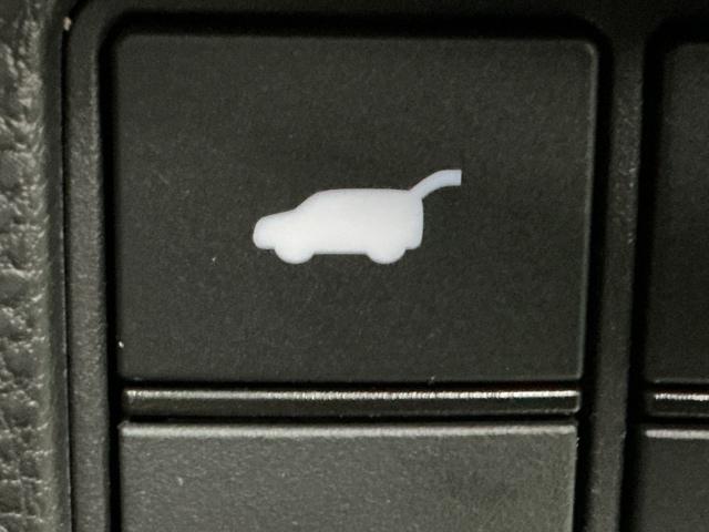 ヴェゼル e:HEVPLaY ナビ Rカメラ ブルートゥース フルセグ 衝突被害軽減ブレーキ カーテンエアバッグ 盗難防止装置 アイドルストップ Pセンサー ABS ESC フルオートエアコン リアカメラ シートヒータ エアバッグ(32枚目)