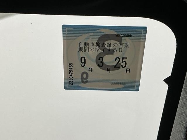 ヴェゼル e:HEVPLaY ナビ Rカメラ ブルートゥース フルセグ 衝突被害軽減ブレーキ カーテンエアバッグ 盗難防止装置 アイドルストップ Pセンサー ABS ESC フルオートエアコン リアカメラ シートヒータ エアバッグ(39枚目)