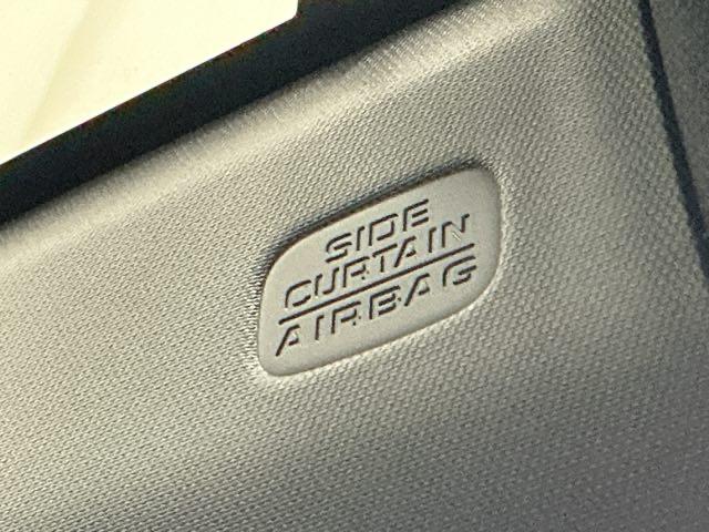 ヴェゼル e:HEVPLaY ナビ Rカメラ ブルートゥース フルセグ 衝突被害軽減ブレーキ カーテンエアバッグ 盗難防止装置 アイドルストップ Pセンサー ABS ESC フルオートエアコン リアカメラ シートヒータ エアバッグ(67枚目)