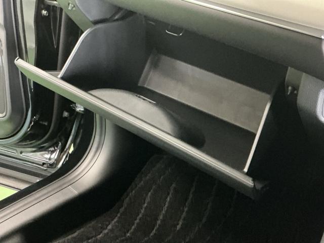 ヴェゼル e:HEVPLaY ナビ Rカメラ ブルートゥース フルセグ 衝突被害軽減ブレーキ カーテンエアバッグ 盗難防止装置 アイドルストップ Pセンサー ABS ESC フルオートエアコン リアカメラ シートヒータ エアバッグ(74枚目)