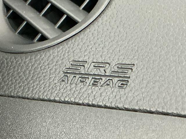 ヴェゼル ｅ：ＨＥＶＺ　コンビシート（プライムスムース×ファブリック）専用インテリア　衝突回避支援ブレーキ機能　スマキ　フルオートエアコン　エアバッグ　両席エアバック　記録簿付　パワーウィンドウ　ＬＥＤランプ　ソナー　ＡＢＳ（51枚目）