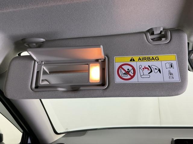 ヴェゼル ｅ：ＨＥＶＺ　コンビシート（プライムスムース×ファブリック）専用インテリア　衝突回避支援ブレーキ機能　スマキ　フルオートエアコン　エアバッグ　両席エアバック　記録簿付　パワーウィンドウ　ＬＥＤランプ　ソナー　ＡＢＳ（58枚目）