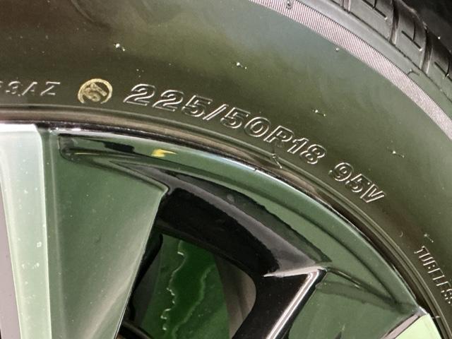 ヴェゼル ｅ：ＨＥＶＺ　コンビシート（プライムスムース×ファブリック）専用インテリア　衝突回避支援ブレーキ機能　スマキ　フルオートエアコン　エアバッグ　両席エアバック　記録簿付　パワーウィンドウ　ＬＥＤランプ　ソナー　ＡＢＳ（61枚目）