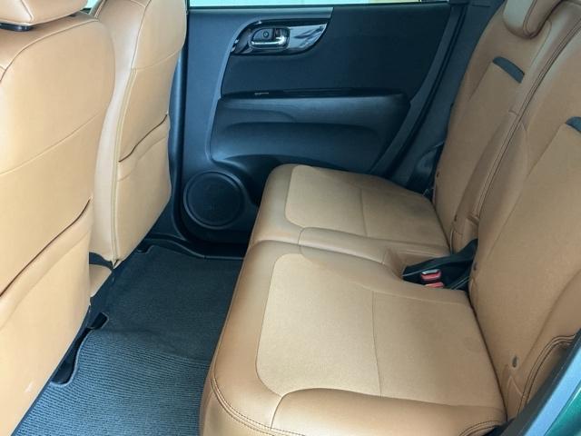 Ｎ－ＯＮＥ プレミアムツアラーＳＳネオクラシックレーサーパッケジ　ナビ　Ｒカメラ　ブルートゥース　フルセグ　低全高ルーフ　ＥＣＯＮ　エアバッグ　ＤＶＤ　ベンチシート　地デジ　Ｂカメラ　ターボ　サイドカーテンエアバック　前席シートヒーター　横滑り防止装置　ＥＴＣ（49枚目）