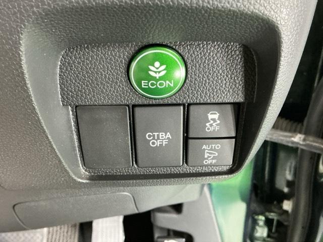 Ｎ－ＯＮＥ プレミアムツアラーＳＳネオクラシックレーサーパッケジ　ナビ　Ｒカメラ　ブルートゥース　フルセグ　低全高ルーフ　ＥＣＯＮ　エアバッグ　ＤＶＤ　ベンチシート　地デジ　Ｂカメラ　ターボ　サイドカーテンエアバック　前席シートヒーター　横滑り防止装置　ＥＴＣ（52枚目）