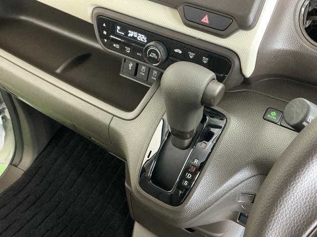 Ｎ－ＢＯＸ Ｌ　ナビ　Ｒカメラ　ブルートゥース　フルセグ　衝突回避支援ブレーキ　Ｉ－ＳＴＯＰ　クリソナ　ＰＷ　パワステ　Ｓヒーター　スマ－トキ－　Ｂカメ　地デジＴＶ　サイドエアバック　横滑り防止　整備記録簿　ＤＶＤ（15枚目）
