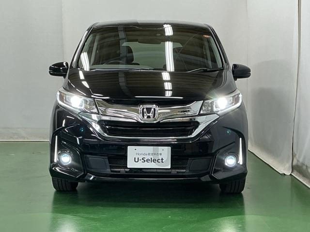 フリードハイブリッド ハイブリッド・Ｇホンダセンシング　ナビ　Ｒカメラ　ブルートゥース　フルセグ　軽減ブレーキ　キーフリーシステム　記録簿　ＤＶＤ再生可能　ＥＣＯＮ　後カメラ　Ａクルーズ　ＬＥＤヘッドランプ　横滑防止　パワーウインドウ　３列シート　ＥＴＣ付（6枚目）