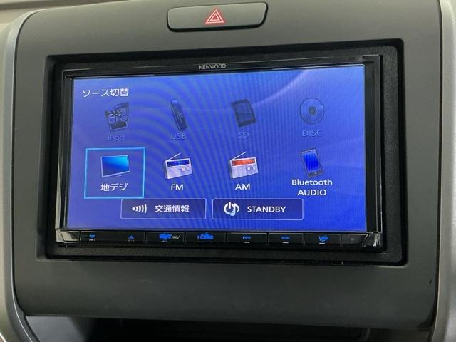 フリードハイブリッド ハイブリッド・Ｇホンダセンシング　ナビ　Ｒカメラ　ブルートゥース　フルセグ　軽減ブレーキ　キーフリーシステム　記録簿　ＤＶＤ再生可能　ＥＣＯＮ　後カメラ　Ａクルーズ　ＬＥＤヘッドランプ　横滑防止　パワーウインドウ　３列シート　ＥＴＣ付（11枚目）