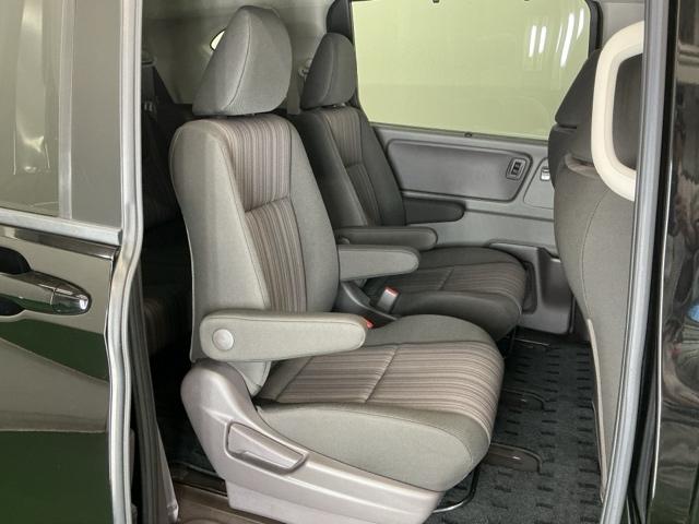 フリードハイブリッド ハイブリッド・Ｇホンダセンシング　ナビ　Ｒカメラ　ブルートゥース　フルセグ　軽減ブレーキ　キーフリーシステム　記録簿　ＤＶＤ再生可能　ＥＣＯＮ　後カメラ　Ａクルーズ　ＬＥＤヘッドランプ　横滑防止　パワーウインドウ　３列シート　ＥＴＣ付（19枚目）