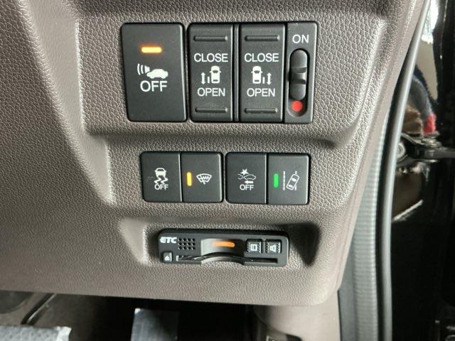 フリードハイブリッド ハイブリッド・Ｇホンダセンシング　ナビ　Ｒカメラ　ブルートゥース　フルセグ　軽減ブレーキ　キーフリーシステム　記録簿　ＤＶＤ再生可能　ＥＣＯＮ　後カメラ　Ａクルーズ　ＬＥＤヘッドランプ　横滑防止　パワーウインドウ　３列シート　ＥＴＣ付（27枚目）