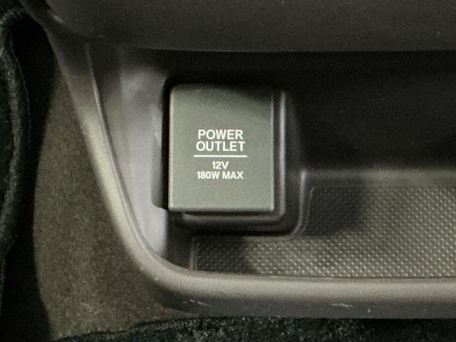 フリードハイブリッド ハイブリッド・Ｇホンダセンシング　ナビ　Ｒカメラ　ブルートゥース　フルセグ　軽減ブレーキ　キーフリーシステム　記録簿　ＤＶＤ再生可能　ＥＣＯＮ　後カメラ　Ａクルーズ　ＬＥＤヘッドランプ　横滑防止　パワーウインドウ　３列シート　ＥＴＣ付（63枚目）