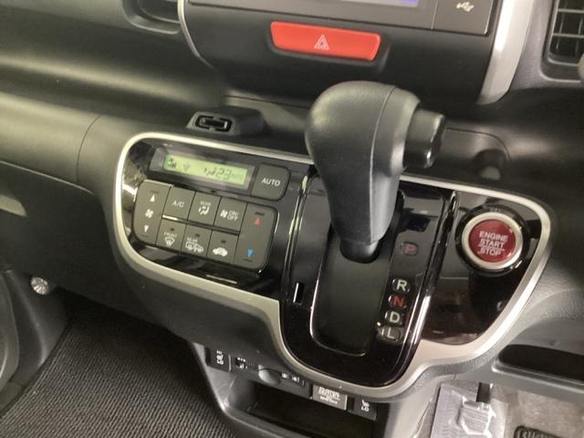 Ｎ－ＢＯＸ ＧＳＳパッケージ　Ｒカメラ　ドラレコ　ＣＤ　ＴＶ　ＥＴＣ　Ｗ電動ドア　Ｉストップ　ブレーキサポート　ダブルエアバック　サイドカーテンエアバック　点検記録簿　イモビ　前席シートヒーター　スマートキー＆プッシュスタート（17枚目）